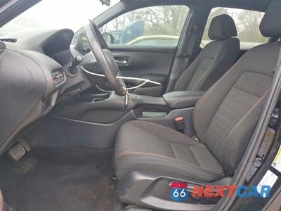 Zdjęcie 7 z 11 samochodu: 2025 HONDA HR-V SPORT VIN:3CZRZ1H51SM711526 - miniatura