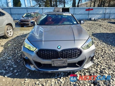 Piąte zdjęcie samochodu w środku: 2024 BMW M235XI VIN:WBA13AL0XR7N70893 - miniatura