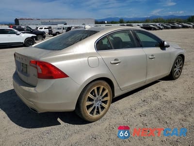 Trzecie zdjęcie samochodu z tyłu: 2017 VOLVO S60 PLATINUM VIN:LYV402HM3HB143706 - miniatura