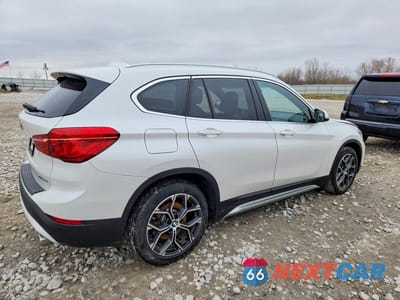 Trzecie zdjęcie samochodu z tyłu: 2021 BMW X1 XDRIVE28I VIN:WBXJG9C04M5T98616 - miniatura