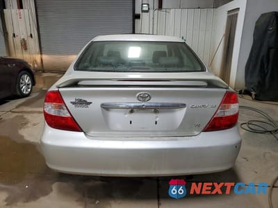 Zdjęcie 6 z 11 samochodu: 2002 TOYOTA CAMRY XLE V6 VIN:4T1BF30K42U505671 - miniatura