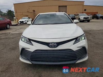 Piąte zdjęcie samochodu w środku: 2023 TOYOTA CAMRY LE VIN:4T1C11AK1PU106505 - miniatura