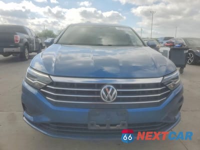 Piąte zdjęcie samochodu w środku: 2019 VOLKSWAGEN JETTA S VIN:3VWC57BU0KM024187 - miniatura