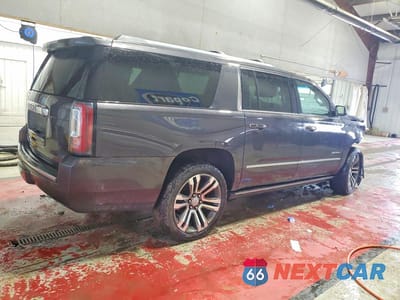 Trzecie zdjęcie samochodu z tyłu: 2017 GMC YUKON XL DENALI VIN:1GKS2HKJ7HR365911 - miniatura