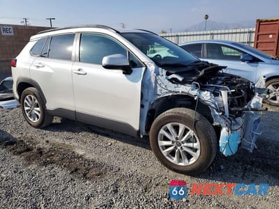 Czwarte zdjęcie samochodu z boku: 2022 TOYOTA COROLLA CROSS LE VIN:7MUCAABG7NV032514 - miniatura