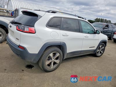 Trzecie zdjęcie samochodu z tyłu: 2020 JEEP CHEROKEE LATITUDE VIN:1C4PJMCX3LD628885 - miniatura