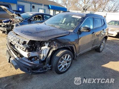 2022 JEEP COMPASS LATITUDE LUX 3C4NJDFB0NT156570 - główne zdjęcie licytacji z USA - miniatura