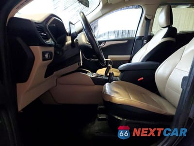 Zdjęcie 7 z 12 samochodu: 2020 FORD ESCAPE SE SPORT VIN:1FMCU9BZ5LUB98987 - miniatura