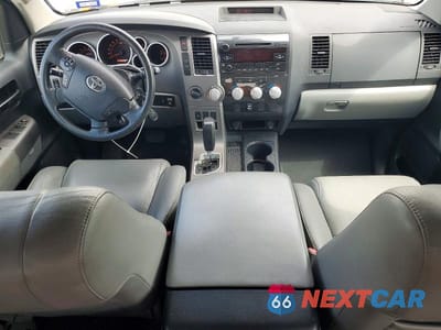 Zdjęcie 8 z 11 samochodu: 2012 TOYOTA TUNDRA GRADE VIN:5TFDW5F13CX233153 - miniatura