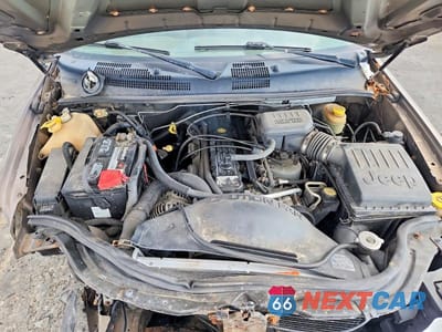 Zdjęcie 12 z 12 samochodu: 2002 JEEP GRAND CHEROKEE LAREDO VIN:1J4GX48S42C306749 - miniatura