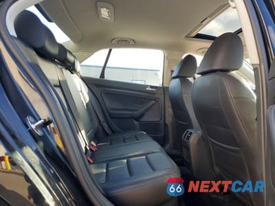 Zdjęcie 10 z 12 samochodu: 2010 VOLKSWAGEN JETTA SE VIN:3VWRZ7AJ3AM036550 - miniatura