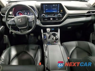 Zdjęcie 8 z 13 samochodu: 2022 TOYOTA HIGHLANDER XLE VIN:5TDGZRBH1NS596767 - miniatura