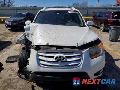 Piąte zdjęcie samochodu w środku: 2010 HYUNDAI SANTA FE SE VIN:5NMSH4AG4AH345411 - miniatura