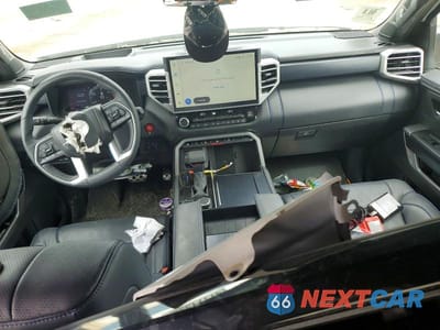 Zdjęcie 8 z 11 samochodu: 2025 TOYOTA TUNDRA PLATINUM VIN:5TFWA5EC4SX042401 - miniatura