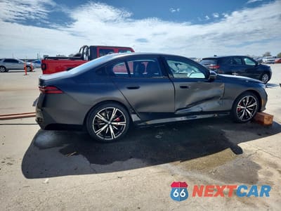 Trzecie zdjęcie samochodu z tyłu: 2026 BMW 530 I VIN:WBA43FJ07TCV97108 - miniatura