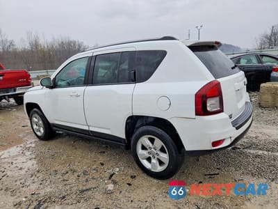 Drugie zdjęcie samochodu z przodu: 2016 JEEP COMPASS LATITUDE VIN:1C4NJCEA2GD715175 - miniatura