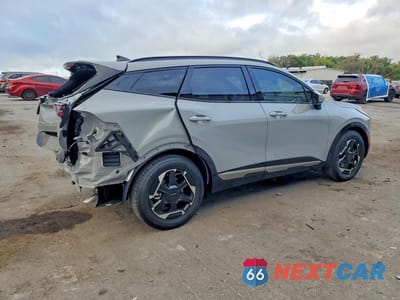 Trzecie zdjęcie samochodu z tyłu: 2026 KIA SPORTAGE SX VIN:5XYK43DF2TG402016 - miniatura