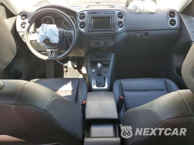 Zdjęcie 8 z 13 samochodu: 2017 VOLKSWAGEN TIGUAN S VIN:WVGBV7AX9HW512813 - miniatura