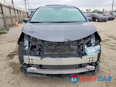 Piąte zdjęcie samochodu w środku: 2025 TOYOTA SIENNA XLE 8-PASSENGER VIN:5TDJRKECXSS283922 - miniatura