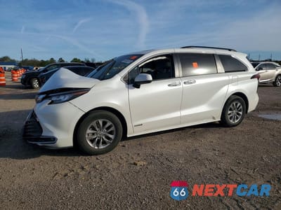 2021 TOYOTA SIENNA XLE 8-PASSENGER 5TDYRKEC3MS034377 - główne zdjęcie licytacji z USA - miniatura