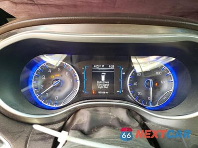 Zdjęcie 9 z 12 samochodu: 2017 CHRYSLER PACIFICA TOURING L VIN:2C4RC1BG3HR538806 - miniatura