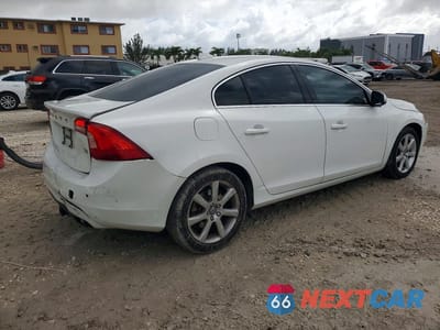 Trzecie zdjęcie samochodu z tyłu: 2016 VOLVO S60 PREMIER VIN:YV126MFK9G2410666 - miniatura