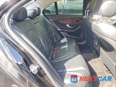 Zdjęcie 10 z 13 samochodu: 2017 MERCEDES-BENZ C 300 VIN:55SWF4JB9HU197455 - miniatura