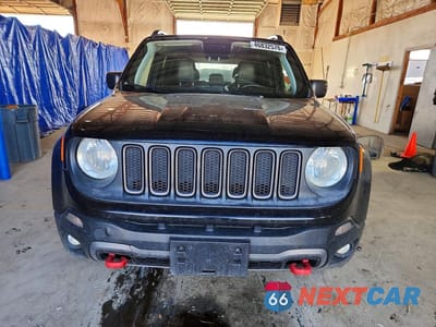 Piąte zdjęcie samochodu w środku: 2018 JEEP RENEGADE TRAILHAWK VIN:ZACCJBCBXJPH86212 - miniatura