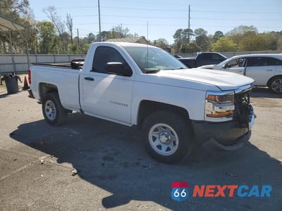 Czwarte zdjęcie samochodu z boku: 2018 CHEVROLET SILVERADO C1500 VIN:1GCNCNEH0JZ118670 - miniatura