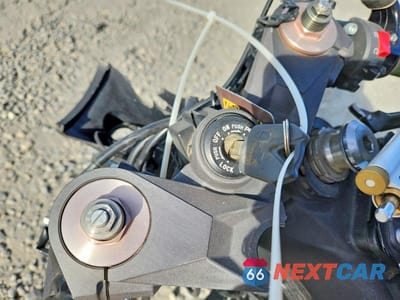 Zdjęcie 8 z 9 samochodu: 2008 KAWASAKI ZX1000 E VIN:JKAZXCE128A008087 - miniatura