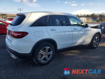 Trzecie zdjęcie samochodu z tyłu: 2019 MERCEDES-BENZ GLC 300 4MATIC VIN:WDC0G4KB2KF641680 - miniatura