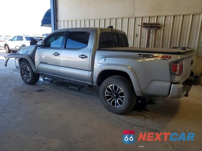 Drugie zdjęcie samochodu z przodu: 2022 TOYOTA TACOMA TRD SPORT VIN:3TMCZ5AN6NM523845 - miniatura