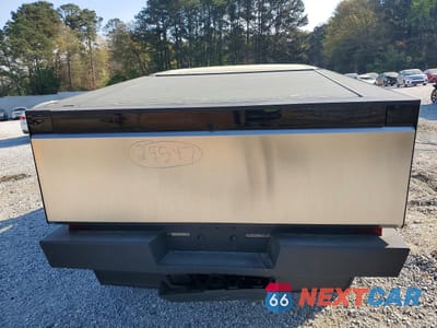 Zdjęcie 6 z 13 samochodu: 2024 TESLA CYBERTRUCK VIN:7G2CEHED4RA049297 - miniatura