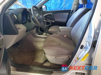 Zdjęcie 7 z 11 samochodu: 2008 TOYOTA RAV4 BASE VIN:JTMZD33V286077949 - miniatura