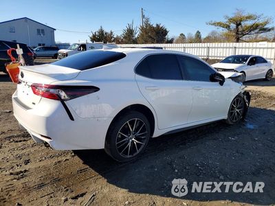 Trzecie zdjęcie samochodu z tyłu: 2022 TOYOTA CAMRY SE VIN:4T1G11AK3NU055779 - miniatura