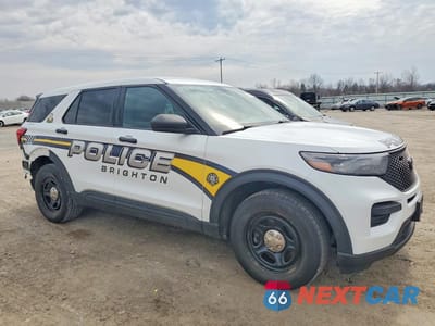 Czwarte zdjęcie samochodu z boku: 2021 FORD EXPLORER POLICE INTERCEPTOR VIN:1FM5K8AW1MNA14673 - miniatura
