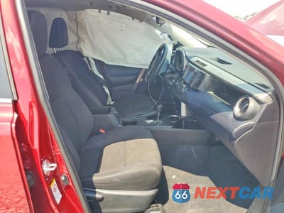 Zdjęcie 7 z 12 samochodu: 2018 TOYOTA RAV4 XLE VIN:2T3WFREVXJW464797 - miniatura