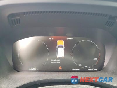 Zdjęcie 9 z 14 samochodu: 2019 VOLVO XC60 T5 VIN:LYV102RK0KB197262 - miniatura