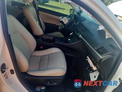 Zdjęcie 7 z 12 samochodu: 2013 LEXUS CT 200H BASE VIN:JTHKD5BH7D2155358 - miniatura