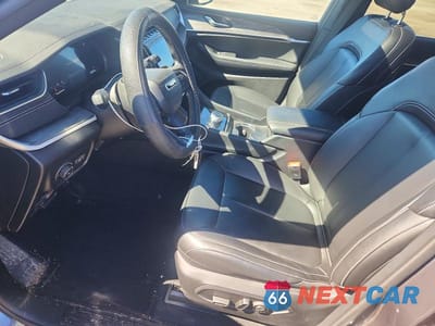 Zdjęcie 7 z 13 samochodu: 2025 JEEP GRAND CHEROKEE LIMITED VIN:1C4RJHBG5S8647043 - miniatura