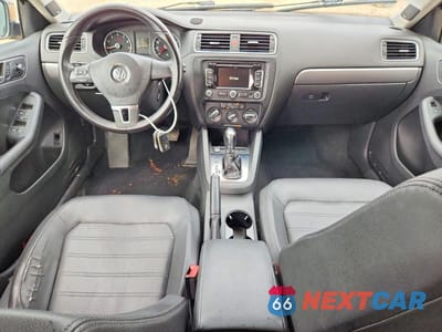 Zdjęcie 8 z 12 samochodu: 2013 VOLKSWAGEN JETTA SEL VIN:3VWLX7AJ4DM361997 - miniatura