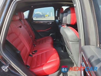 Zdjęcie 10 z 12 samochodu: 2020 PORSCHE MACAN GTS VIN:WP1AG2A59LLB55444 - miniatura