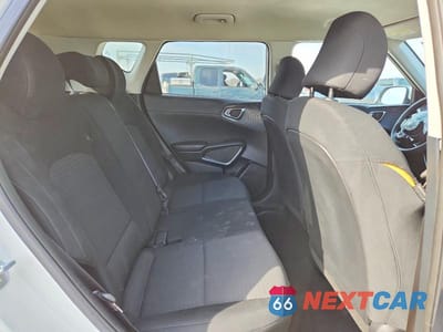 Zdjęcie 10 z 12 samochodu: 2021 KIA SOUL S VIN:KNDJ23AU5M7750878 - miniatura