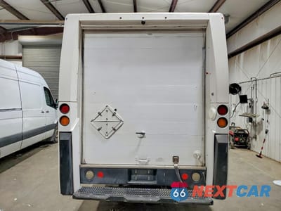 Zdjęcie 6 z 13 samochodu: 2016 ISUZU REACH DELIVERY VAN VIN:JALB4T172G7W00268 - miniatura