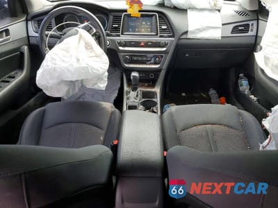 Zdjęcie 8 z 12 samochodu: 2018 HYUNDAI SONATA SEL VIN:5NPE34AF4JH674048 - miniatura