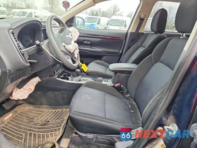 Zdjęcie 7 z 11 samochodu: 2020 MITSUBISHI OUTLANDER ES VIN:JA4AD2A30LZ009160 - miniatura