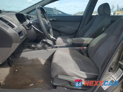 Zdjęcie 7 z 12 samochodu: 2006 HONDA CIVIC LX VIN:1HGFA165X6L027151 - miniatura