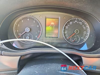 Zdjęcie 9 z 12 samochodu: 2014 VOLKSWAGEN PASSAT SE VIN:1VWBT7A30EC067914 - miniatura