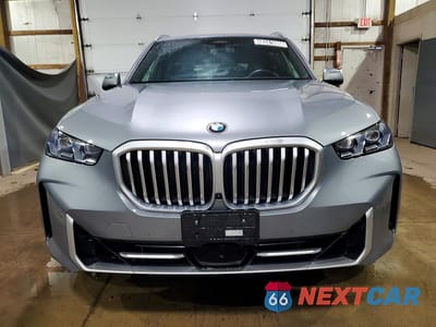 Piąte zdjęcie samochodu w środku: 2026 BMW X5 XDRIVE40I VIN:5UX23EU05T9083401 - miniatura