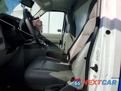 Zdjęcie 7 z 14 samochodu: 2023 FORD E350 REFRIGERATED BOX TRUCK VIN:1FDWE3FK2PDD18819 - miniatura